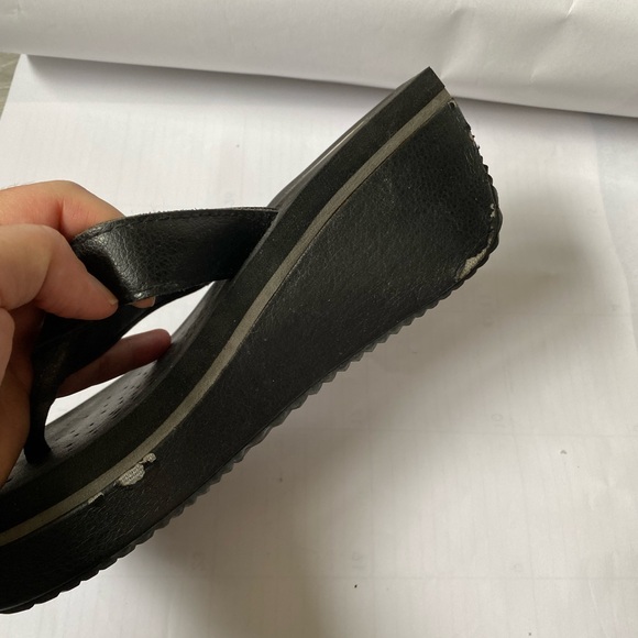 Volatile Platform Wedge Thong Sandals, size 7 - Picture 5 of 10